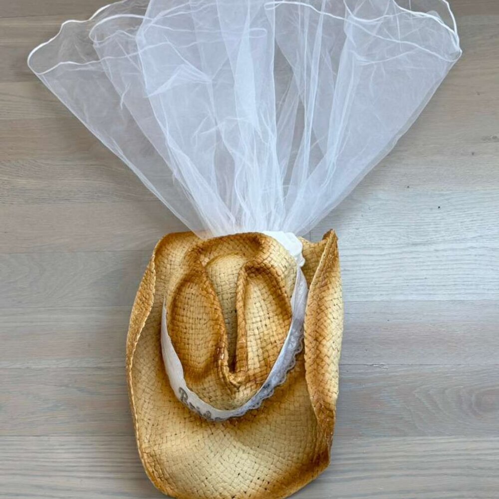 Cowgirl hat and veil Bride to be Wedding Western